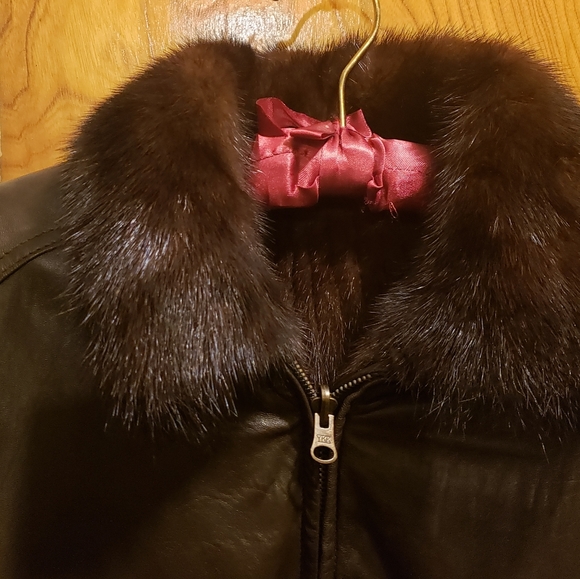 Reversable Ranch Mink Leather Bomber Jacket - Picture 10 of 14